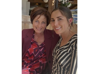 Ricarda & Maria Gitsch freuen sich auf Sie!