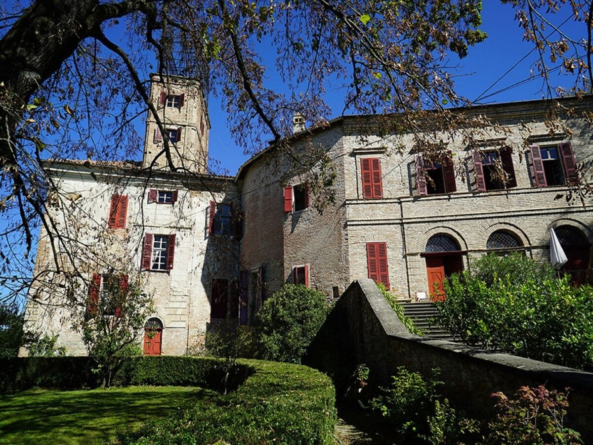 Schloss Robella Außenaufnahme 7