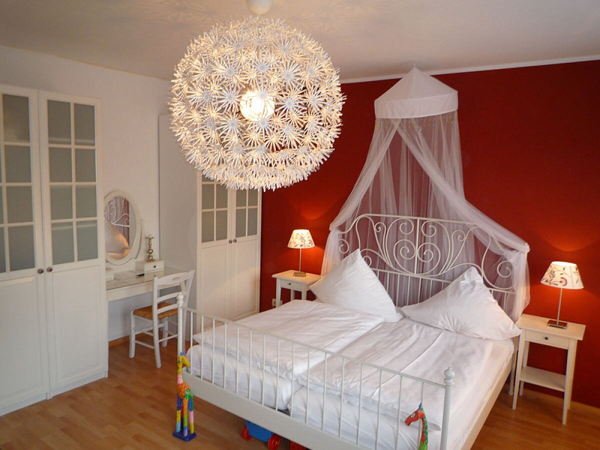 Ferienwohnung refugium, berlin city frau ina kamin