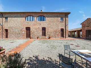 Appartement Lajatico Buitenaudio-opname 6