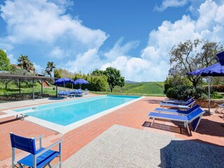 Appartement Lajatico Buitenaudio-opname 11