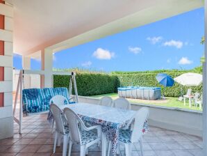 Ferienhaus Villa moderne et confortable avec piscine privée à 200 mètres de la mer