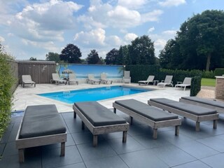 Villa Aerdt Outdoor Recording 2