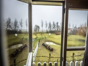 Holiday house Hervorragendes Ferienhaus auf einem kleinen Campingplatz, 400 m vom Strand entfernt - Oostkapelle - image1