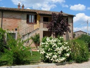 Apartment Belvilla by OYO Appartamento Casale dei Girasoli - Solfagnano - image1