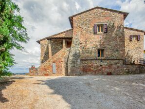 Bauernhof Gemütliche Wohnung in Gambassi Terme-Fi mit Tennisplatz - Castelfiorentino - image1