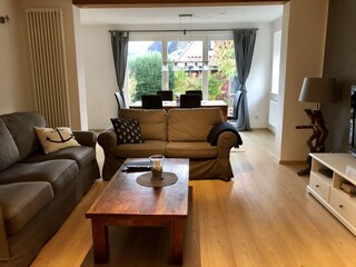 Wohnzimmer mit Essbereich
