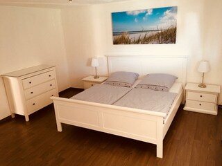 Schlafzimmer 2 mit Doppelbett 180x200