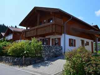 Einzelferienhaus mir Carport