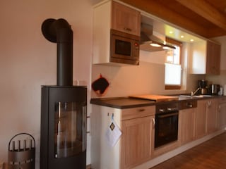 Küchenzeile/ Kaminofen