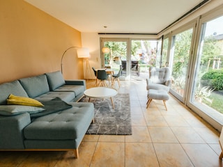 Wohnzimmer mit Essbereich