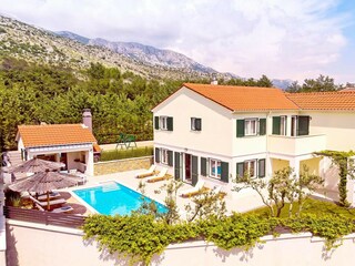 Villa Omiš Buitenaudio-opname 2