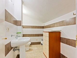 Farmhouse Fucecchio Features 20
