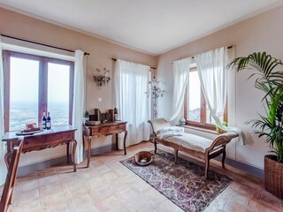 Villa Cortona Features 17