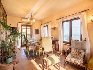 Villa Cortona Features 12