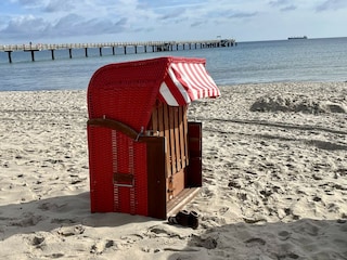 Ihr Strandkorb am Strand.