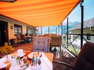 Frühstück auf der Terrasse