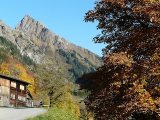 ...Gerstruben mit der Höfats im Hintergrund (ca.35km)