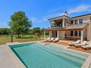 Villa Campagna - Modern Villa Campagna in western Istria