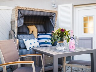 Strandkorb auf der Terrasse