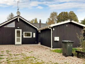 6 Personen Ferienhaus in Højby - Højby - image1