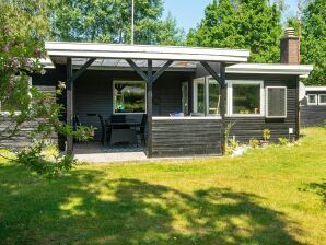 6 Personen Ferienhaus in Glesborg - Fjellerup Strand - image1