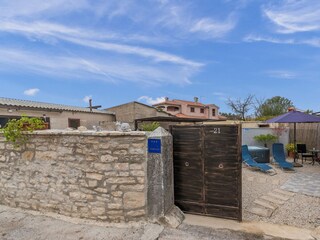 Appartamento Barat Ambiente 23