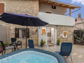 Appartement Barat Buitenaudio-opname 5