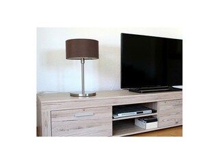 V-Flachbildmonitor, Bose Radio-CD, DVD, W-Lan