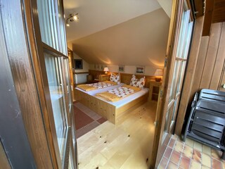 Blick in das Schlafzimmer