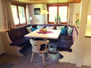 Esstisch mit Eckbank