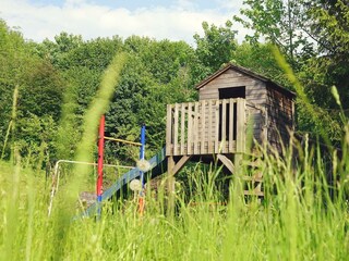 Kinderspielplatz im Garten