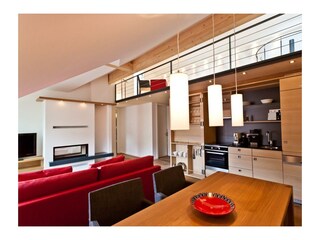 Wohnen/Essen mit offener Schlafgalerie