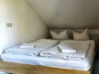 Schlafzimmer2