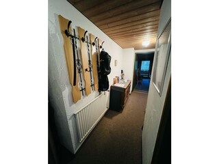 Flur mit Garderobe und Kommode