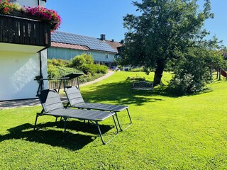 Fewo „Auszeit“ Spiel- u. Liegewiese