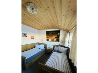 Schlafzimmer II