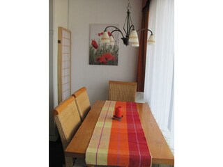 Essplatz direkt am Fenster