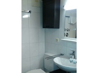 Neues Bad mit Dusche