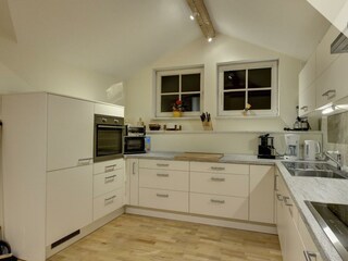 Große Küche mit sehr guter Ausstattung