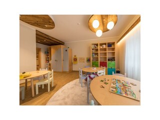 Tonis Kinderklub