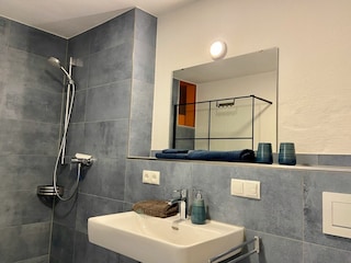 Badezimmer 2