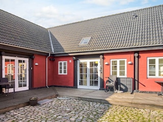 Apartment Aakirkeby Außenaufnahme 2