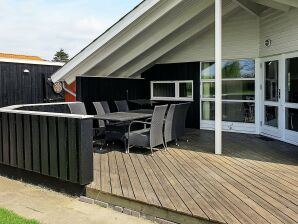 8 Personen Ferienhaus in Sydals