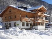 Haus Hirschpoint im Winter