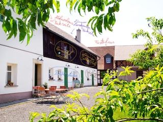 Innenhof des Schlossguts