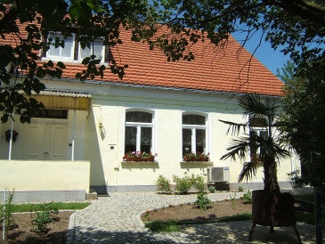 Holiday apartment Wellness-Suite " Zur Alte Schule" neuburxdorf