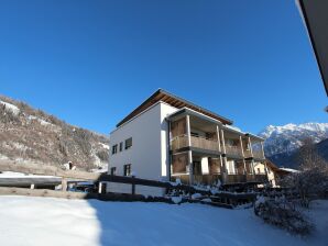 Apartment Moderne Ferienwohnung nahe Skilift in Neukirchen - Neukirchen am Großvenediger - image1