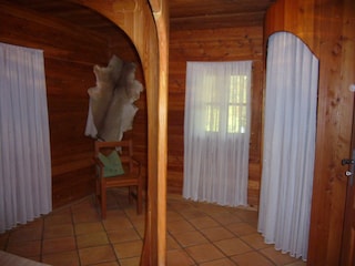 Schlafzim. Blick Richtung Fenster