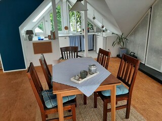 Apartment Roes Features 28